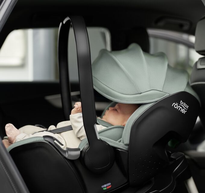 25887_14_lo2 Автокресло группы 0+ Britax Roemer BABY-SAFE PRO 15