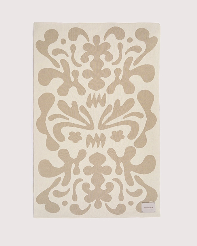 1 (36) Плед детский Loomknits (80x120) Экрю узоры 2