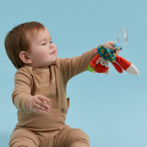 1270996_3131153 Погремушка-шуршалка Happy Baby ЛИСИЧКА ЛЮСЯ 30
