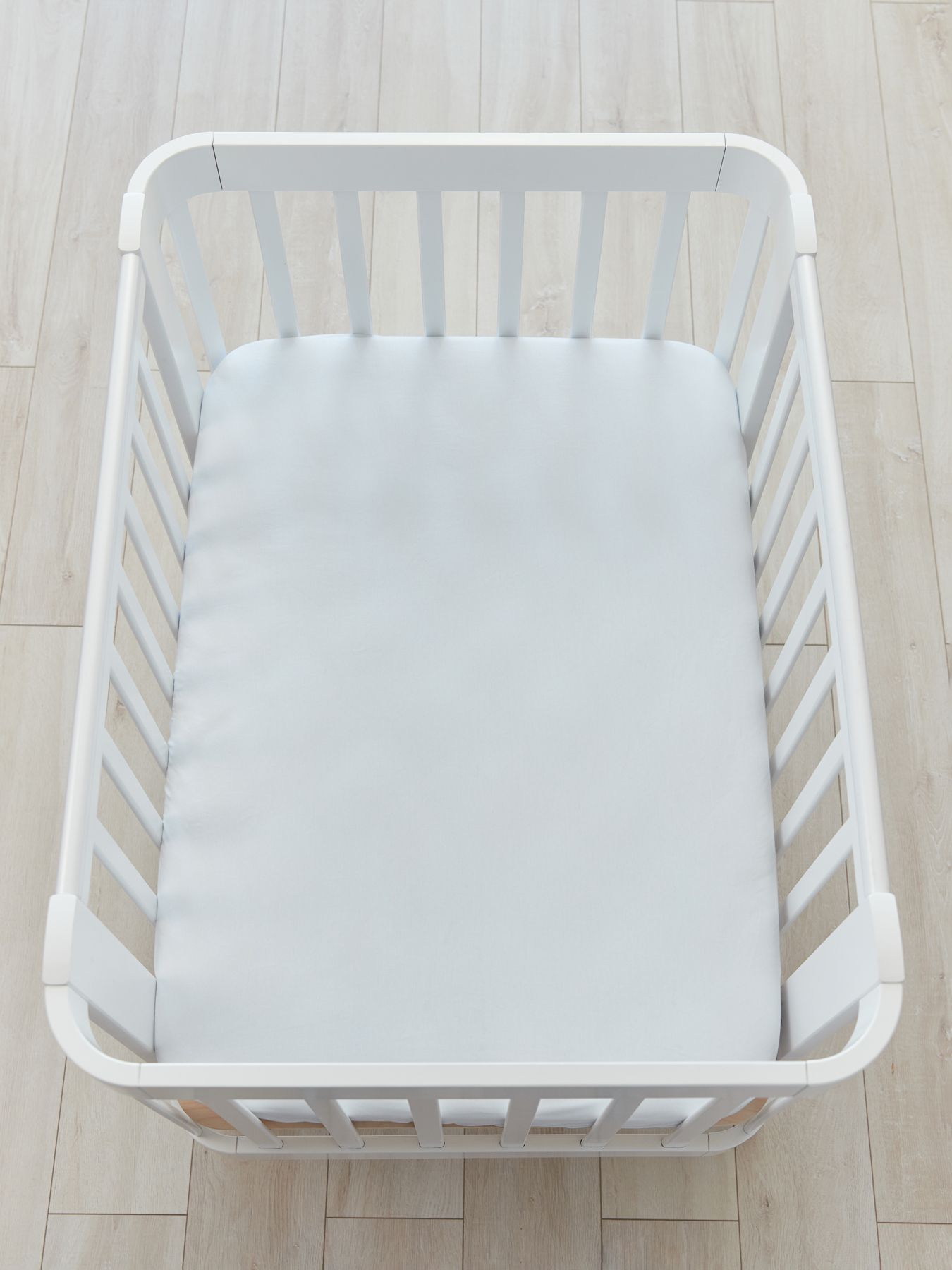 Простыня на резинке Happy Baby 100х70 см white 1